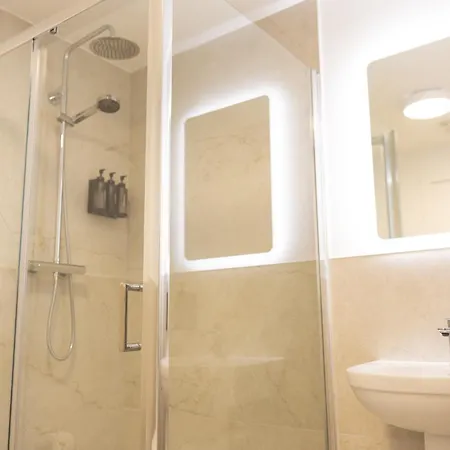 Aparthotel Wyse Power 3*